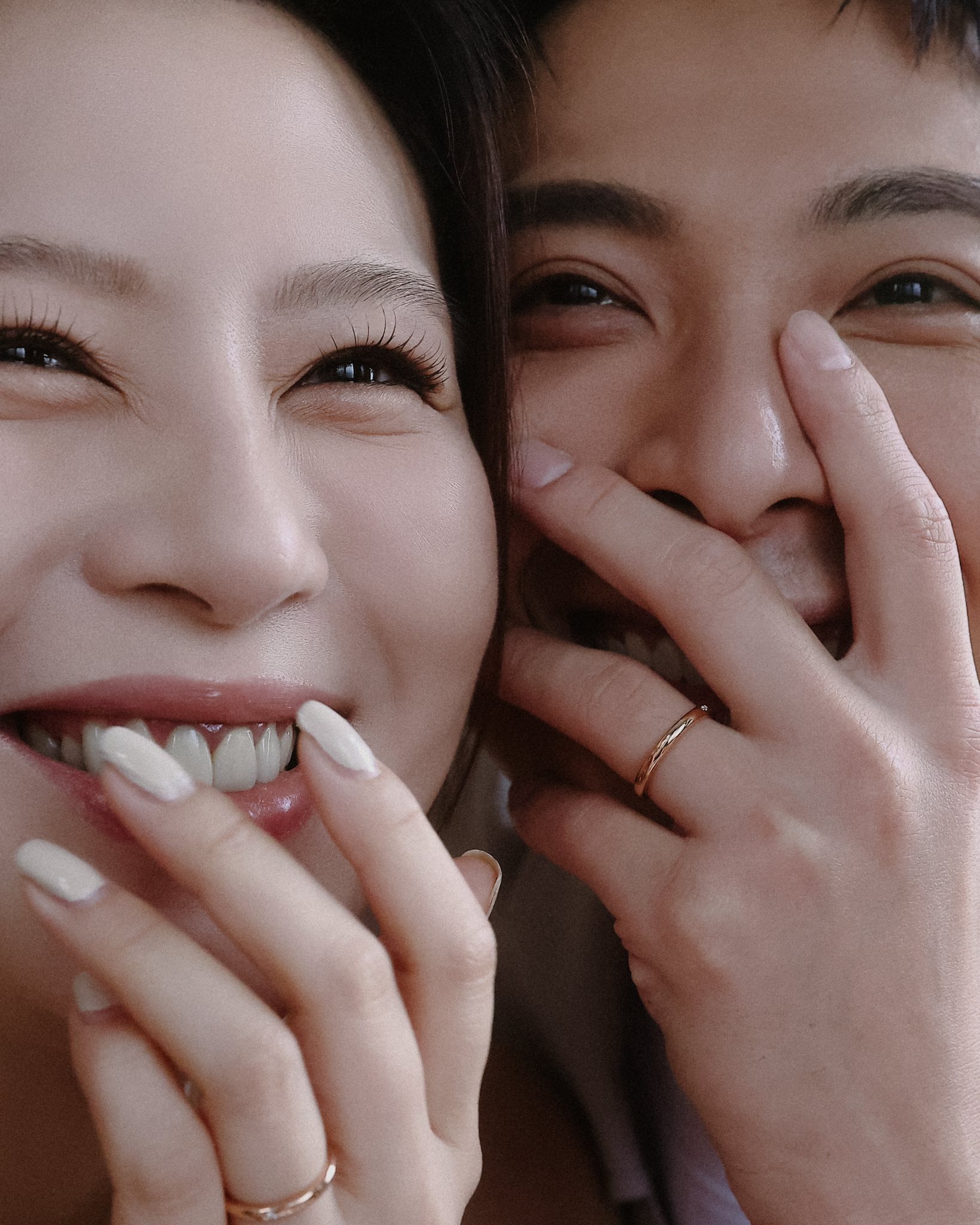 劉品言宣布結婚！甜嫁連晨翔，年底升格當媽：謝謝我們的小孩，謝謝世界贈與我的平凡與不平凡，請用心祝福我們